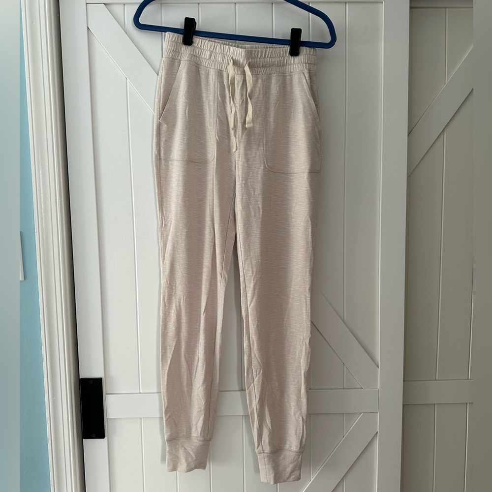 Express One Eleven Women’s Beige Jogger Sweatpants XS Lounge Casual Athleisure